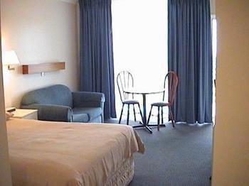 Holiday Lodge Motor Inn Narooma Exterior photo